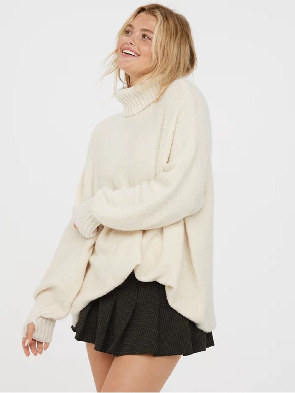 OFFLINE By Aerie Chillside Turtleneck Sweater Size Medium
